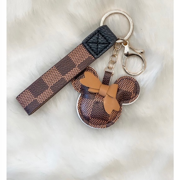 Checkered check mouse key chain in brown new - Picture 1 of 1